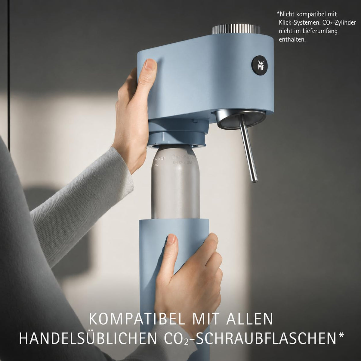 WMF Element One Wassersprudler – vollautomatische Edelstahl Sprudelmaschine mit 3 Graden, platzsparendes Design, eleganter Soda Maker & Sprudelgerät für prickelnden Genuss auf Knopfdruck, Farbe Lava