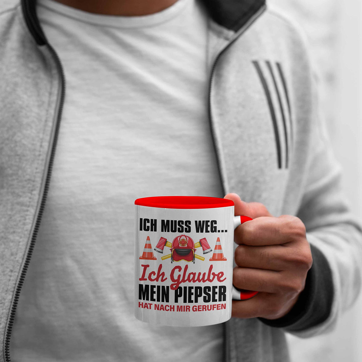 Trendation - Feuerwehr Tasse Geschenk für Feuerwehrmann Geburtstag Männer Spruch (Schwarz)