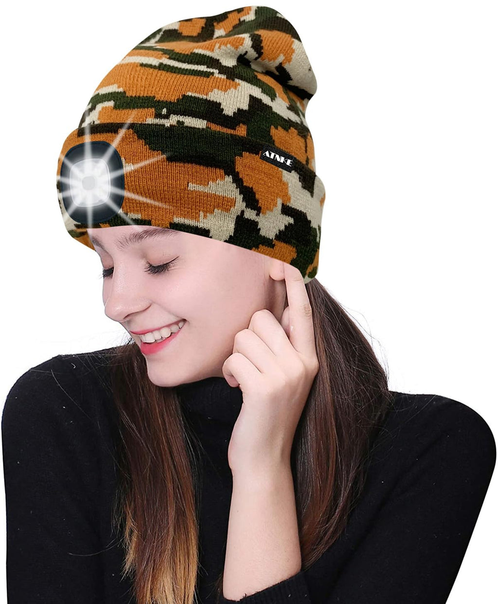 ATNKE LED Beleuchtete Mütze,Wiederaufladbare USB Laufmütze mit Licht Extrem Heller 4 LED Lampe Winter Warme Stirnlampe für Herren und Damen Geschenke