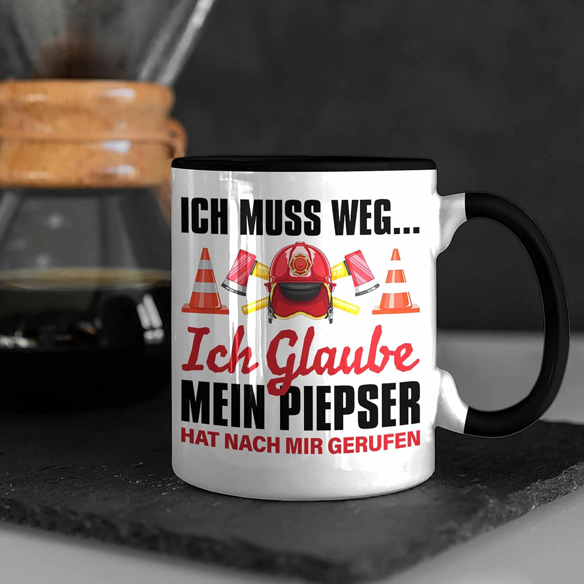 Trendation - Feuerwehr Tasse Geschenk für Feuerwehrmann Geburtstag Männer Spruch (Schwarz)