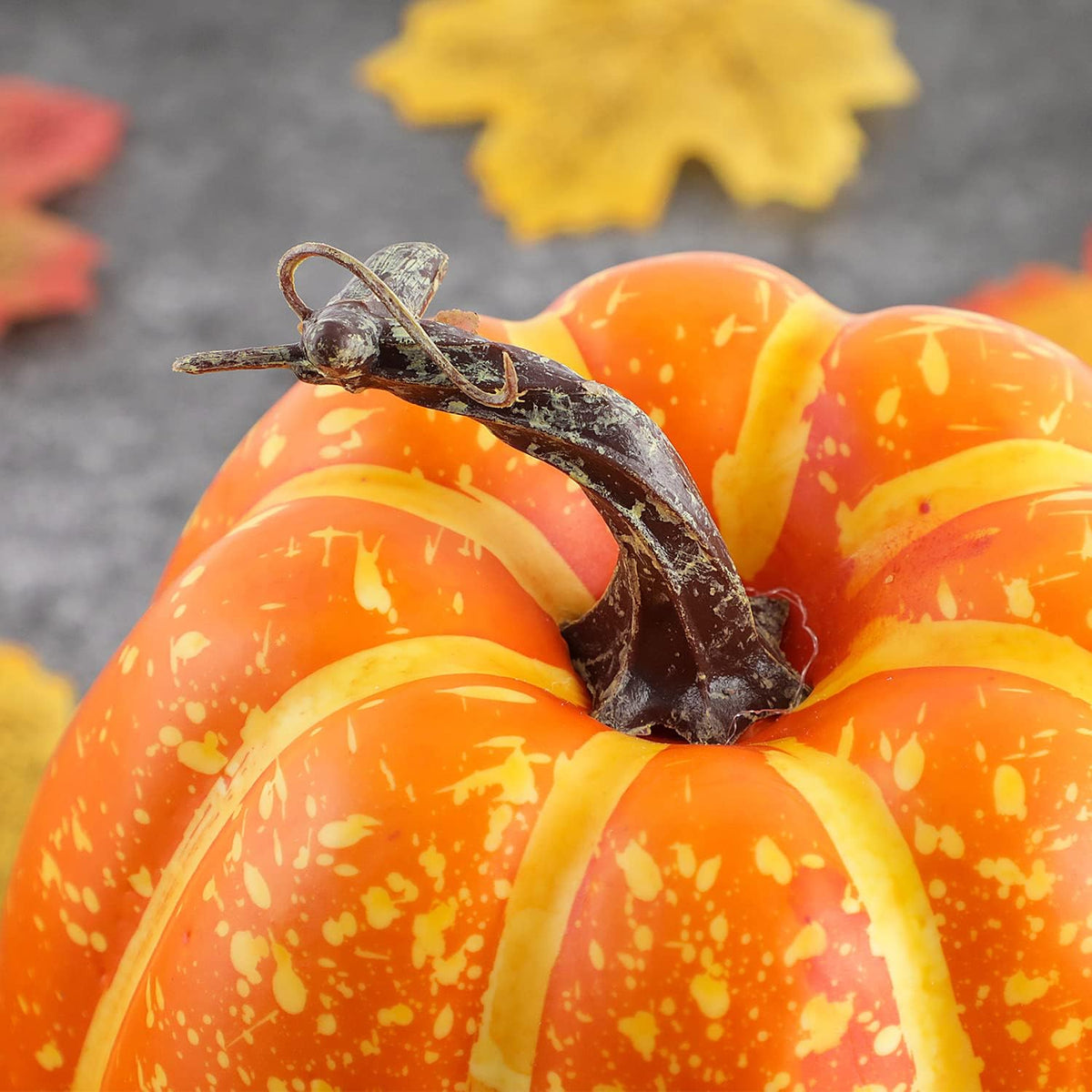 Benjia Kürbis Herbst Deko Dekoration Draußen, Groß Mini Orange Kürbisse Schaumstoff Zierkürbisse Herbstdeko Herbstdekorationen Halloween (Orange, 16 Stück)
