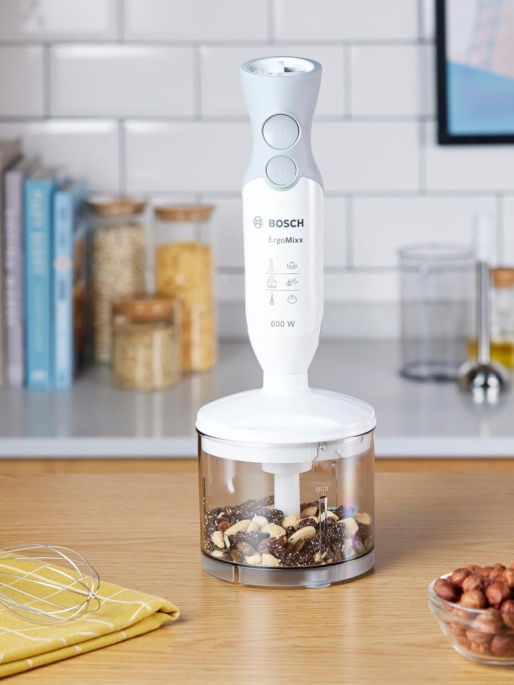 Bosch Stabmixer ErgoMixx, abnehmbarer Mixfuß, mit Mixbecher, 4-Klingen-Messer, Zerkleinerer, ergonomisches Design, 12 Stufen plus Turbo, 600 W, weiß/grau, MSM66020