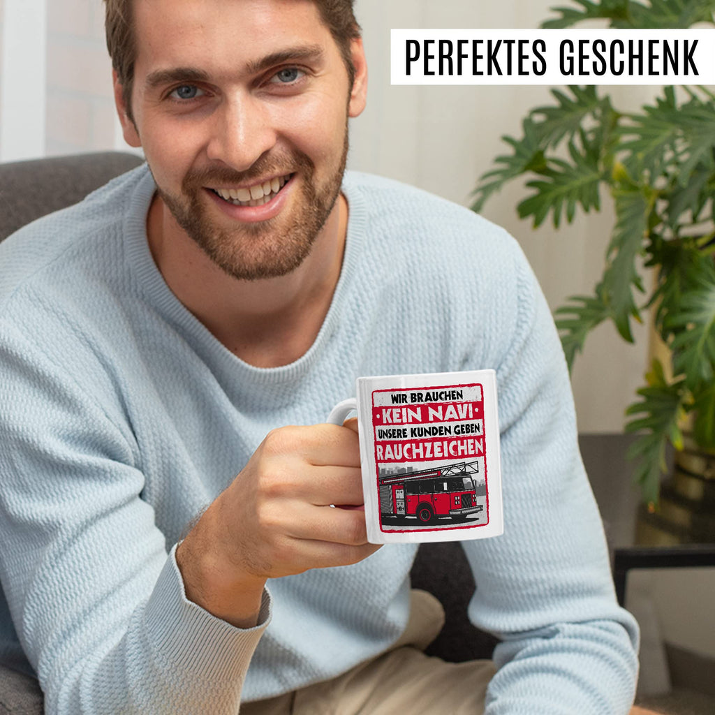 Feuerwehr Tasse Rauchzeichen Geschenkidee Witz Kaffeetasse mit lustigen Spruch Geschenk für Feuerwehrmann Kaffeebecher Feuerwehrauto Becher (Weiß & Rot)